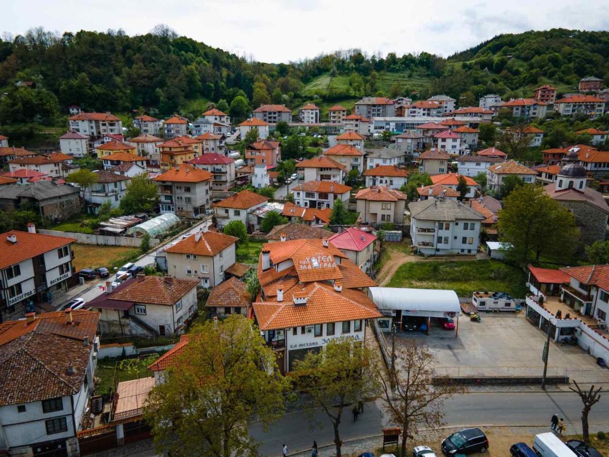 Hotel Zlatograd Exteriör bild