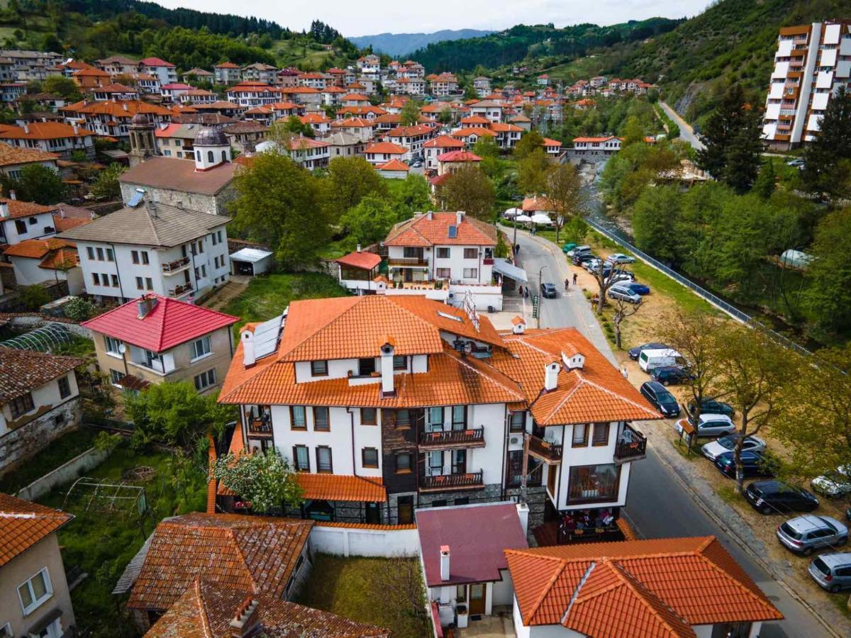 Hotel Zlatograd Exteriör bild